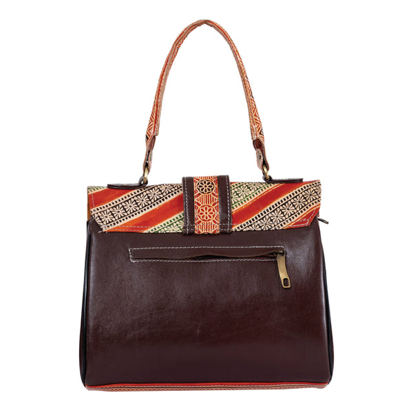 Shantiniketan Flap Handbag image 9